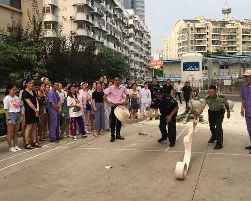 做试管女方初次检查时间：试管婴儿初次检查时间安排