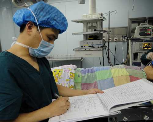 武汉靠谱代生公司,武汉41岁三代试管成功率，武汉试管婴儿费用