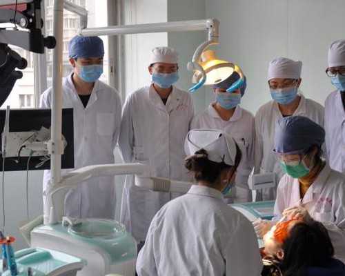 子宫内膜炎出血特点，子宫内膜炎吃14天药能好吗